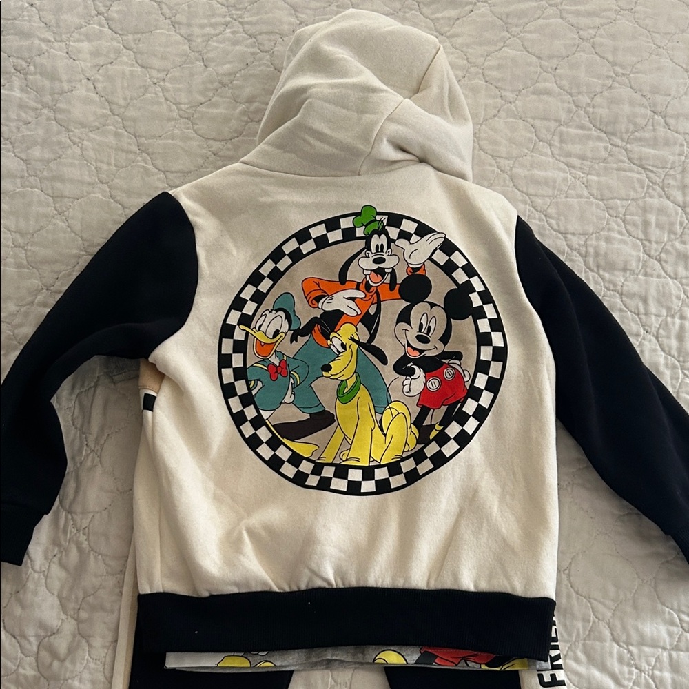 Disney Black and Cream Kids Set with Mickey - Picture 5 of 6